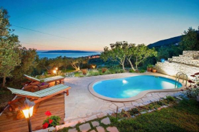 Villa Ela